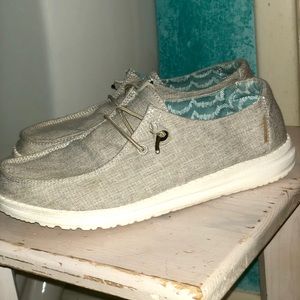 Heydude slip ons size 7